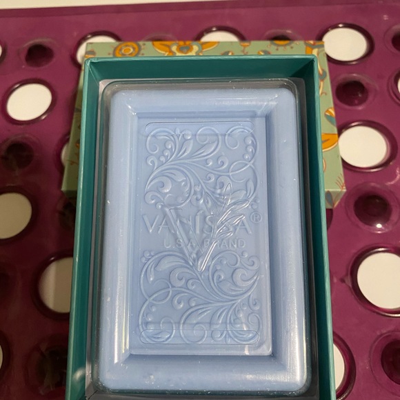 - ALL NATURAL BEAUTY SOAP - Picture 7 of 8